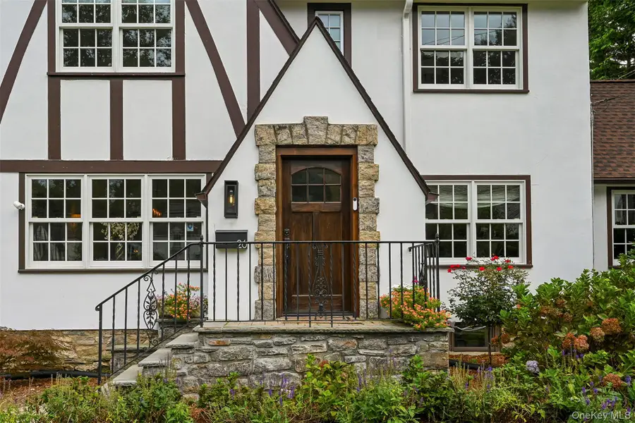 26 Dusenberry Road, Bronxville, NY 10708 - #3