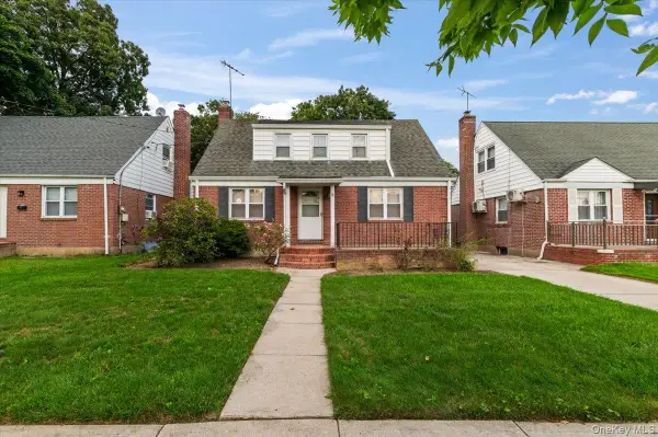 7607 Hewlett Street, New Hyde Park, NY 11040