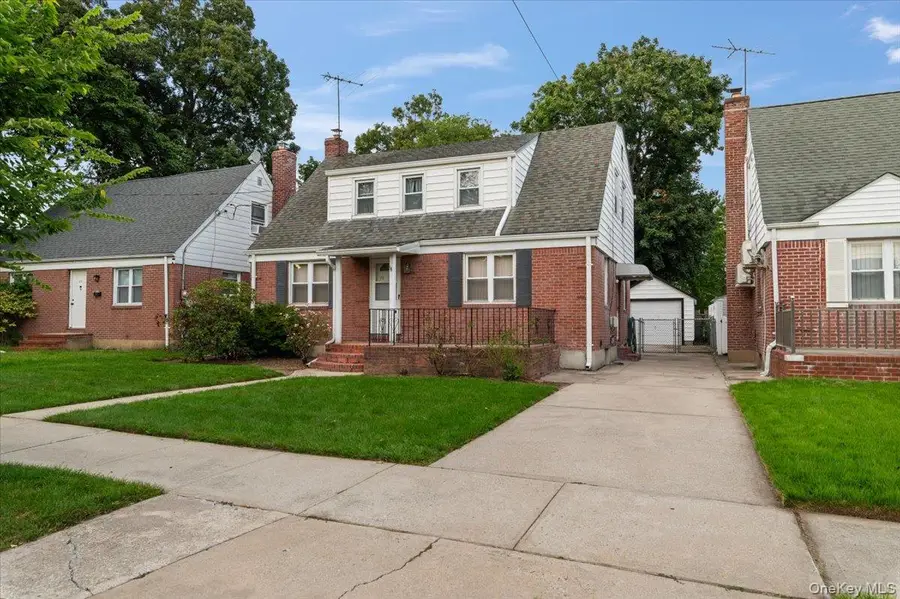 7607 Hewlett Street, New Hyde Park, NY 11040 - #2