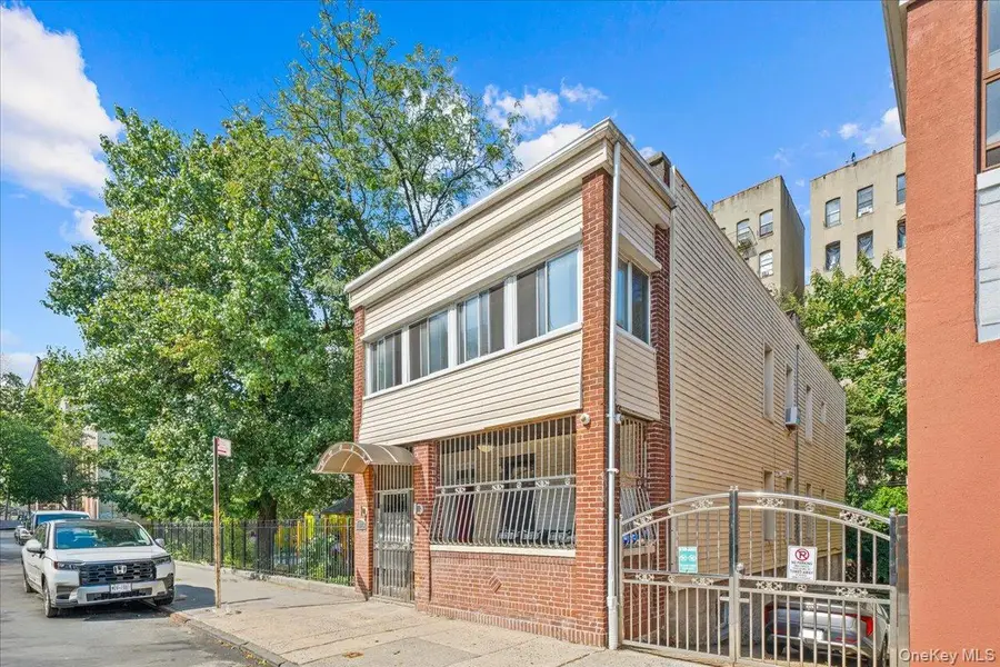 1373 Plimpton Avenue, Bronx, NY 10452 - #2
