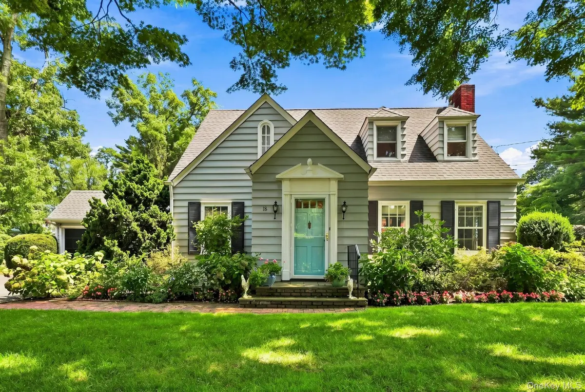 18 Matinecock Lane, Locust Valley, NY 11560 - #1