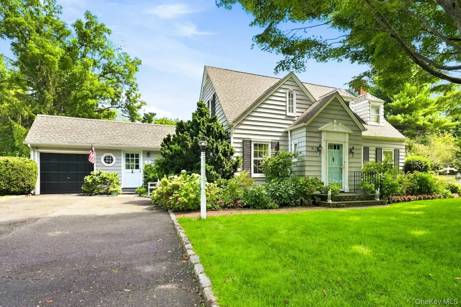 18 Matinecock Lane, Locust Valley, NY 11560 - #2