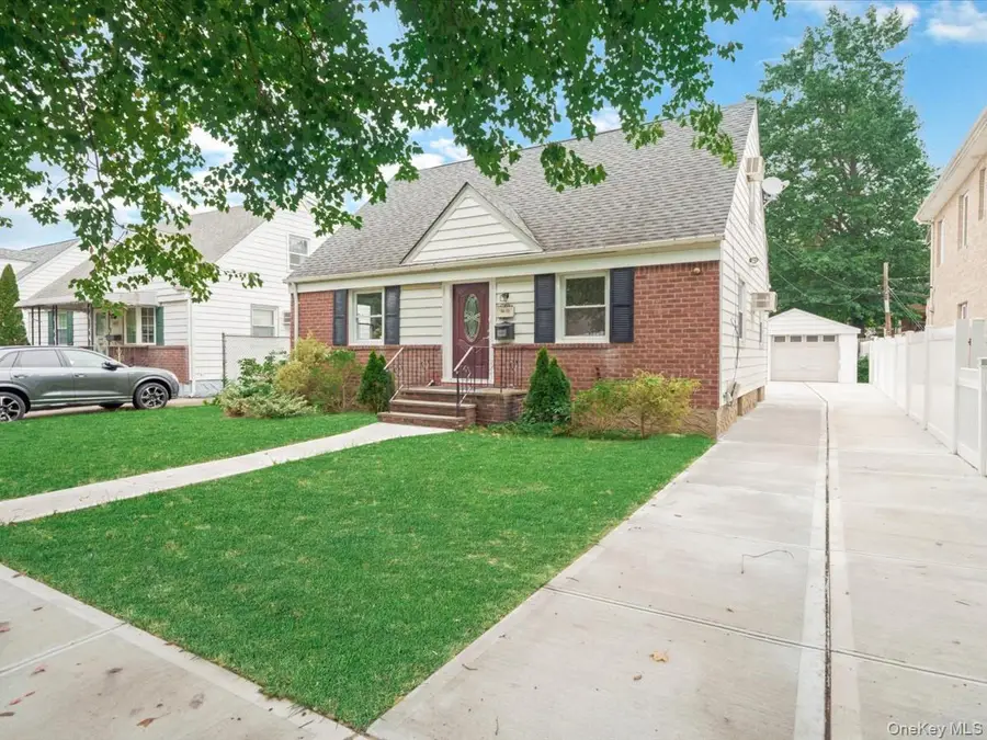 79-53 267th Street, Glen Oaks, NY 11004 - #2