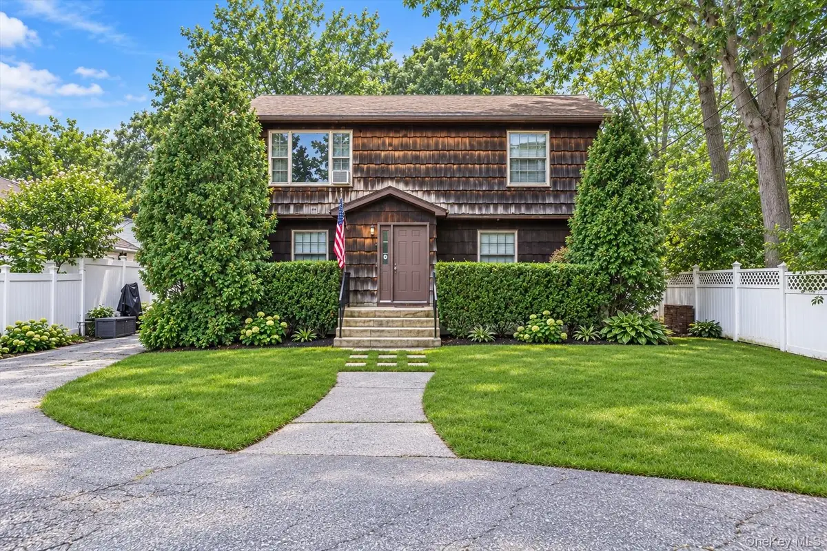 1045 Park Avenue, Huntington, NY 11743 - #1