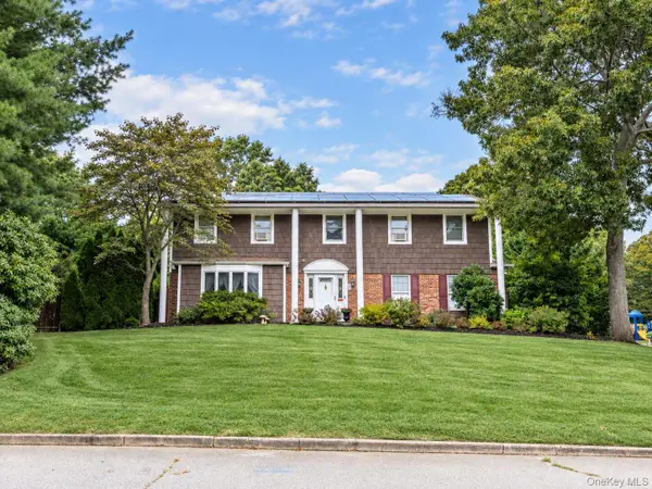 138 Main Avenue, Lake Grove, NY 11755