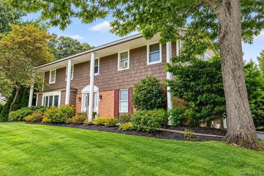 138 Main Avenue, Lake Grove, NY 11755 - #2