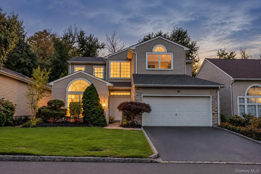 32 Hamlet Drive, Hauppauge, NY 11788 - #3
