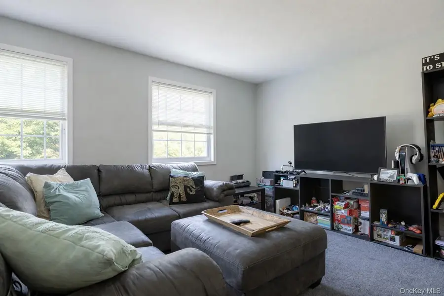 460 Old Town Road #24-O, Port Jefferson Station, NY 11776 - #3