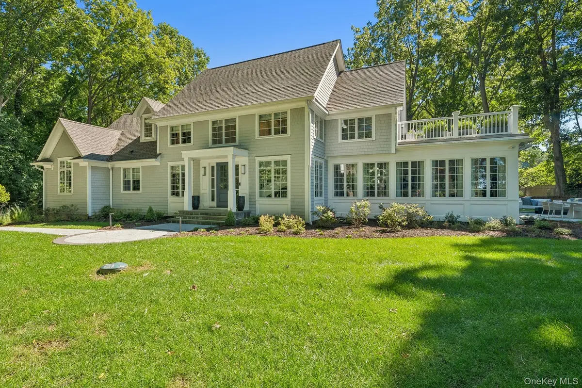 31 Thompson Lane, Head Of The Harbor, NY 11780 - #1