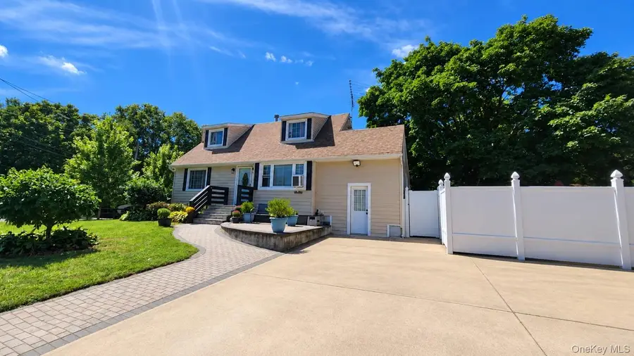 336 Jayne Boulevard, Port Jefferson Station, NY 11776 - #2