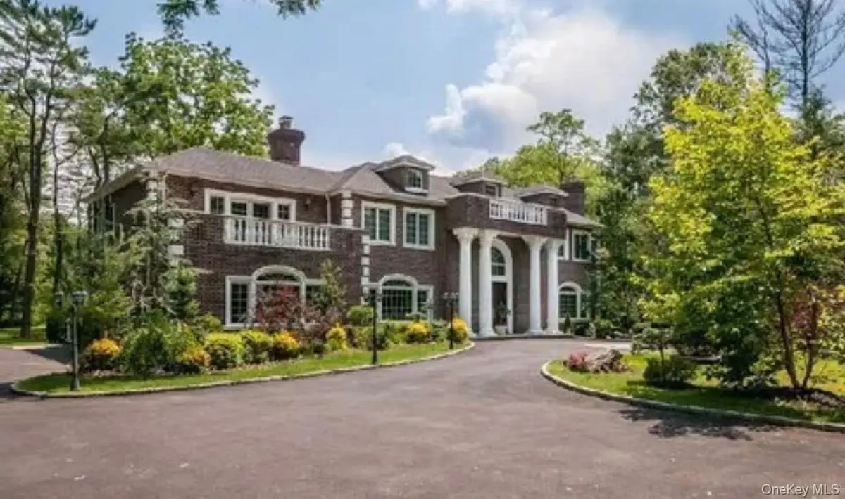 147 Bacon Road, Old Westbury, NY 11568 - #1