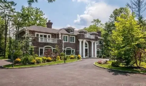 147 Bacon Road, Old Westbury, NY 11568
