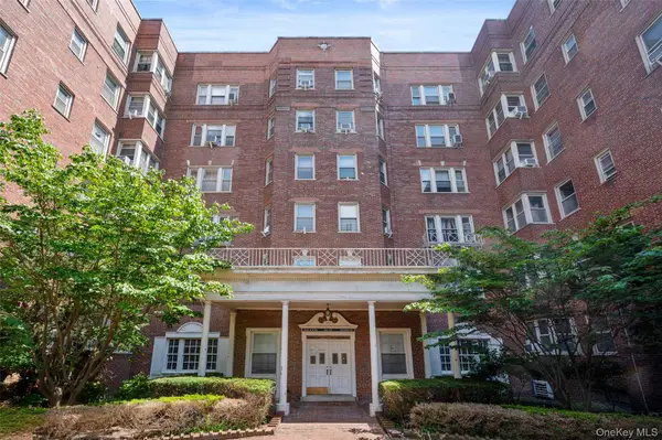 84-49 168th Street #2U, Jamaica, NY 11432