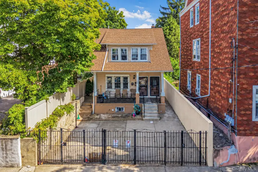4558 Richardson Avenue, Bronx, NY 10470 - #2