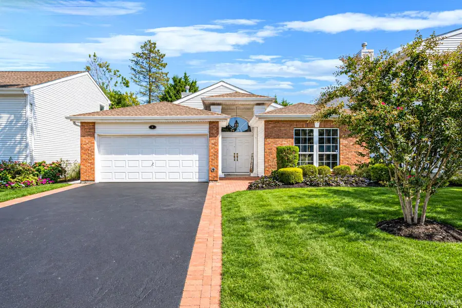 6 Hamlet Drive, Commack, NY 11725 - #2