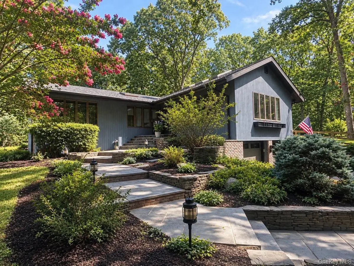 1 Pheasant Lane, Lloyd Harbor, NY 11743 - #1
