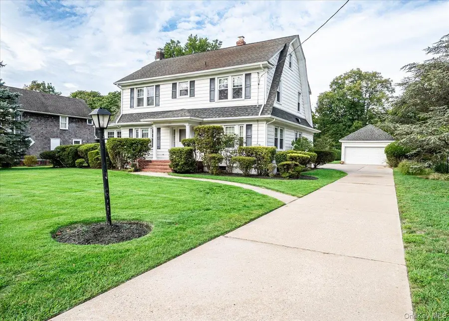 132 Washington Avenue, Patchogue, NY 11772 - #2