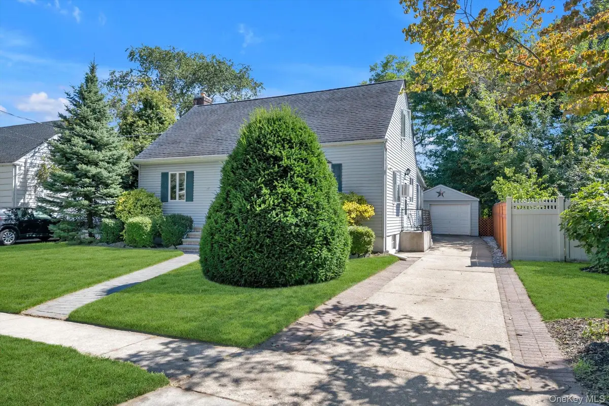 54 Sullivan Road, Farmingdale, NY 11735 - #1
