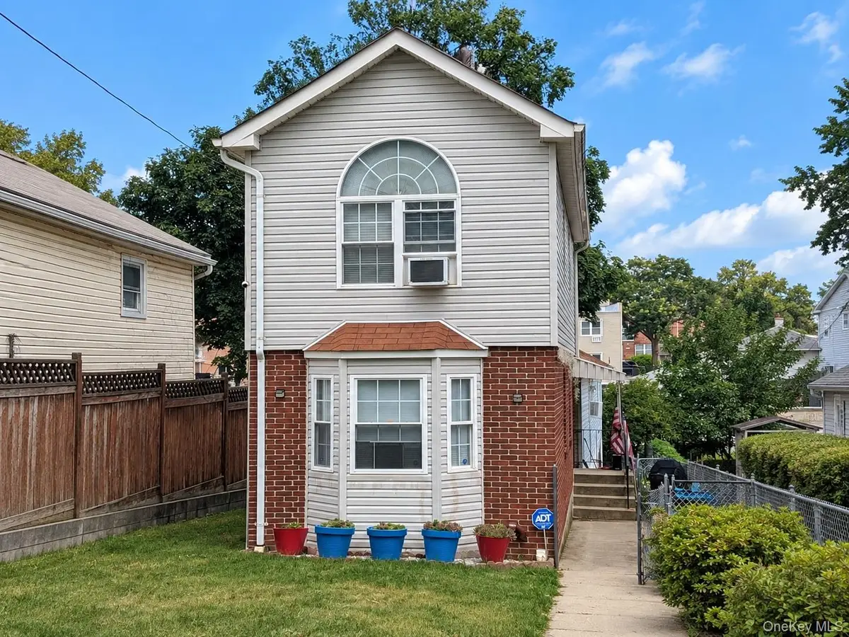 3287 Radio Drive, Bronx, NY 10465 - #1