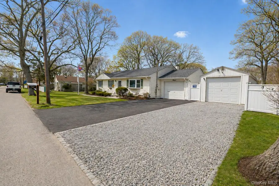 11 Seaford Road, Mastic Beach, NY 11951 - #2