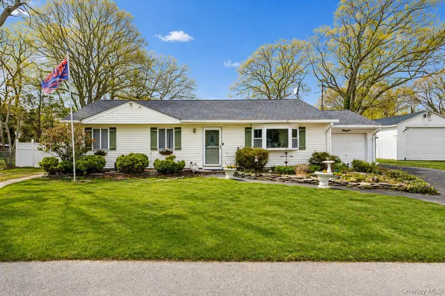 11 Seaford Road, Mastic Beach, NY 11951 - #3