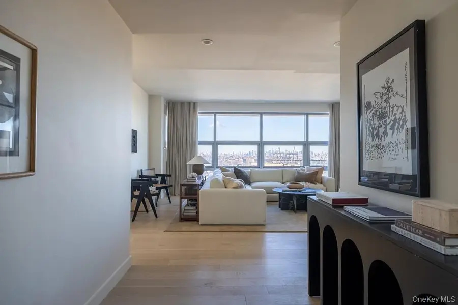 131-01 40th Road #19M, Flushing, NY 11354 - #3