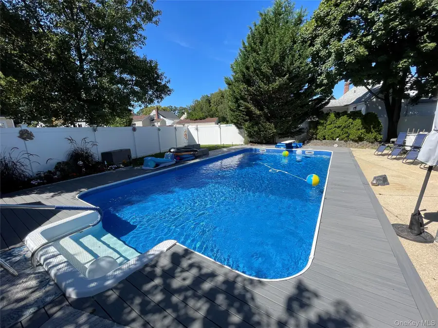 361 S Clinton Avenue, Lindenhurst, NY 11757 - #2