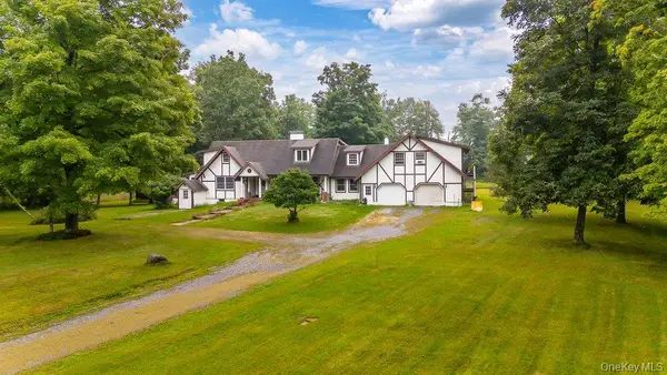 38 Nine Partners Road, Staatsburg, NY 12580