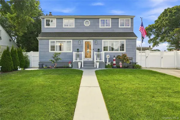 310 Audley Court, Copiague, NY 11726