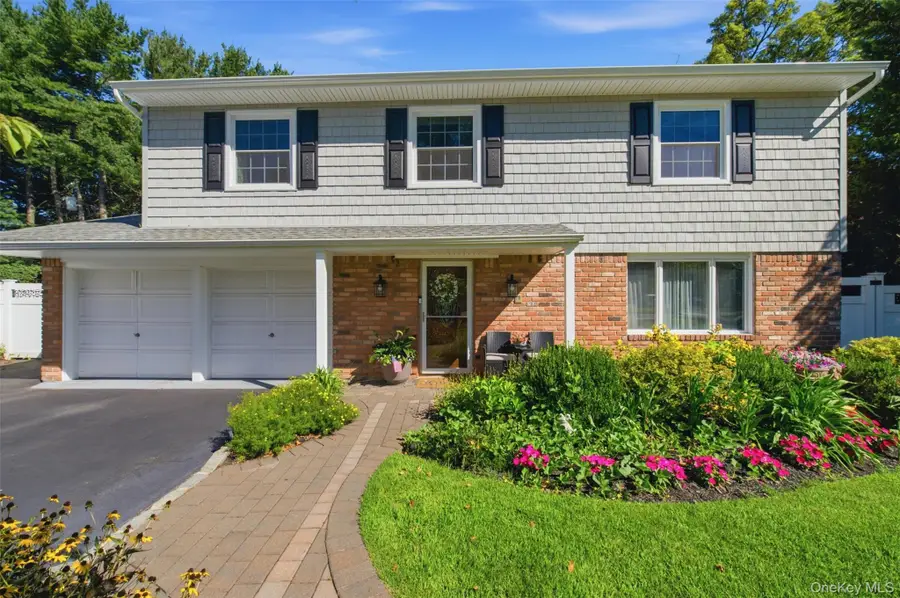 17 White Cliff Lane, Nesconset, NY 11767 - #2
