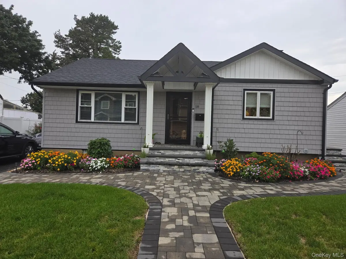 18 Devon Road, Bethpage, NY 11714 - #1