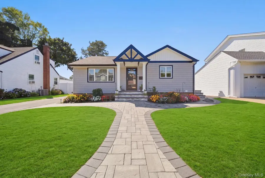 18 Devon Road, Bethpage, NY 11714 - #2