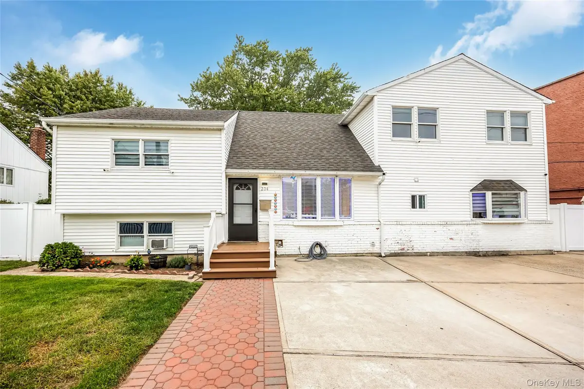 204 Bayside Avenue, Oceanside, NY 11572 - #1