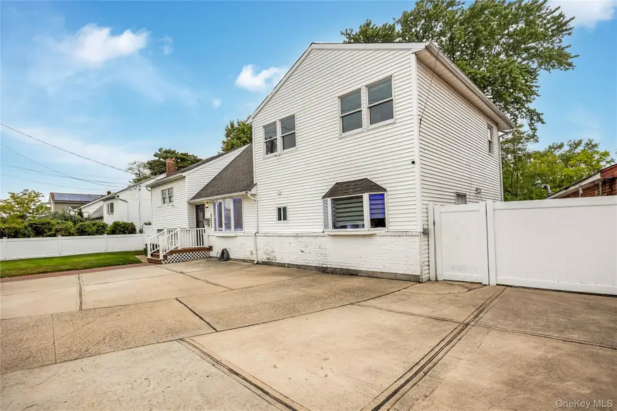 204 Bayside Avenue, Oceanside, NY 11572 - #3