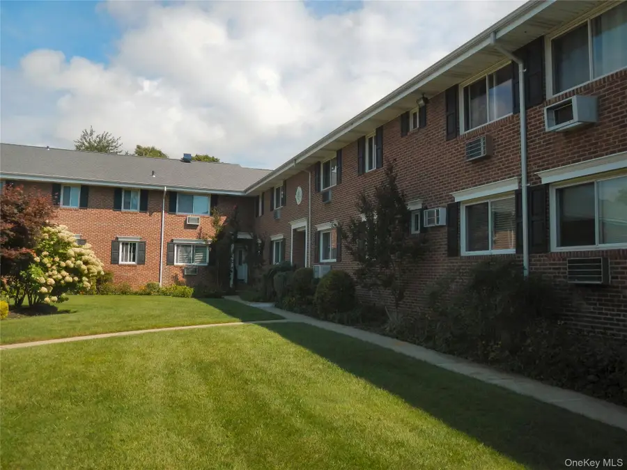 200 Merrick Road #H, Amityville, NY 11701 - #3