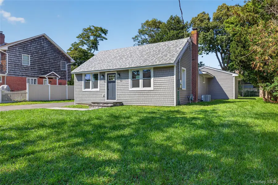 31 Rosemary Place, East Islip, NY 11730 - #2