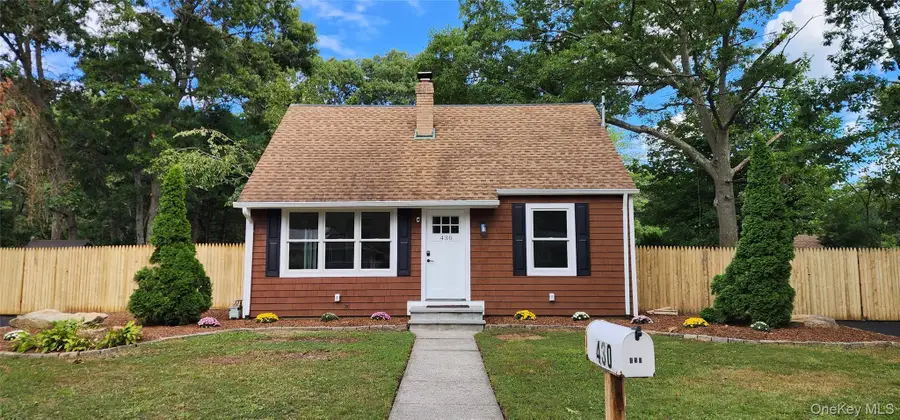 430 Boxwood Drive, Shirley, NY 11967 - #2