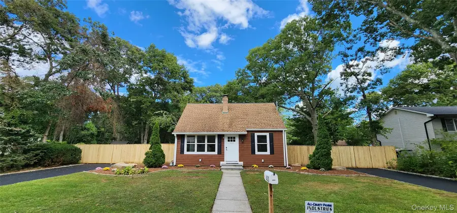 430 Boxwood Drive, Shirley, NY 11967 - #3