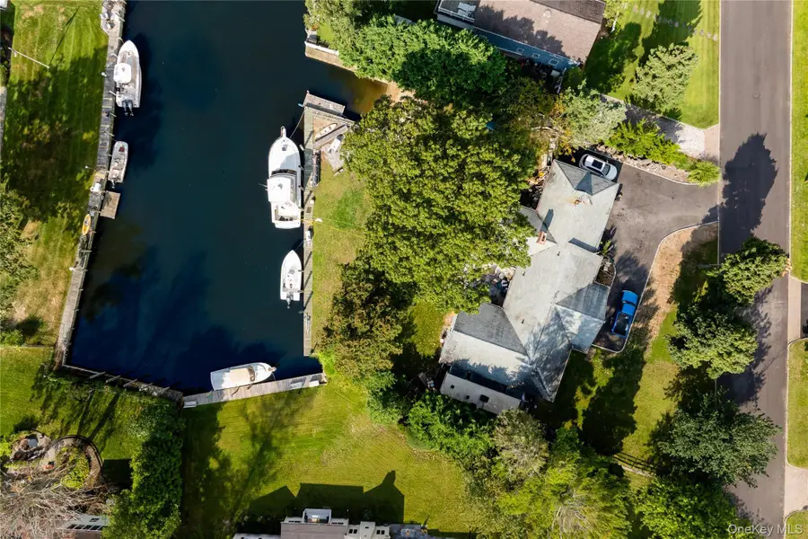2 Gibb Lane, Islip, NY 11751 - #2
