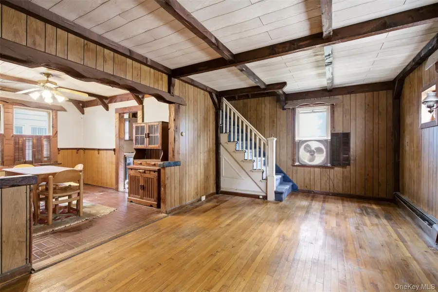 36 Cornell Street, Williston Park, NY 11596 - #3