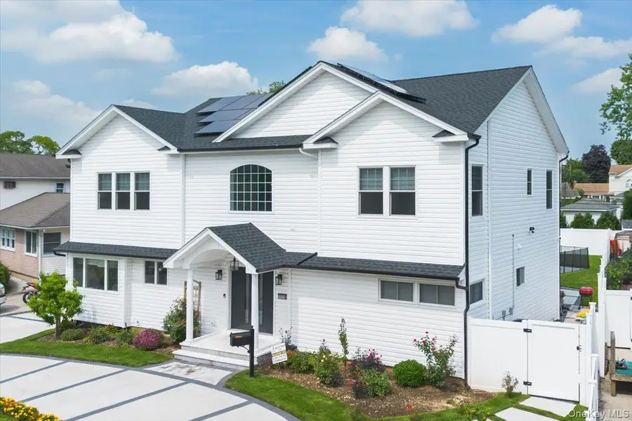 1375 Oak Lane, East Meadow, NY 11554 - #3