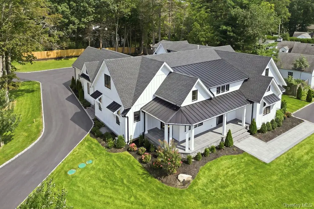 1 Timothy Lane, Huntington Station, NY 11746 - #1
