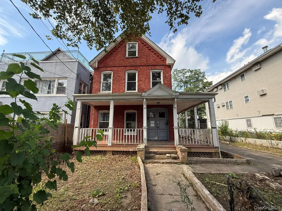 332 S 6th Avenue, Mount Vernon, NY 10550 - #1