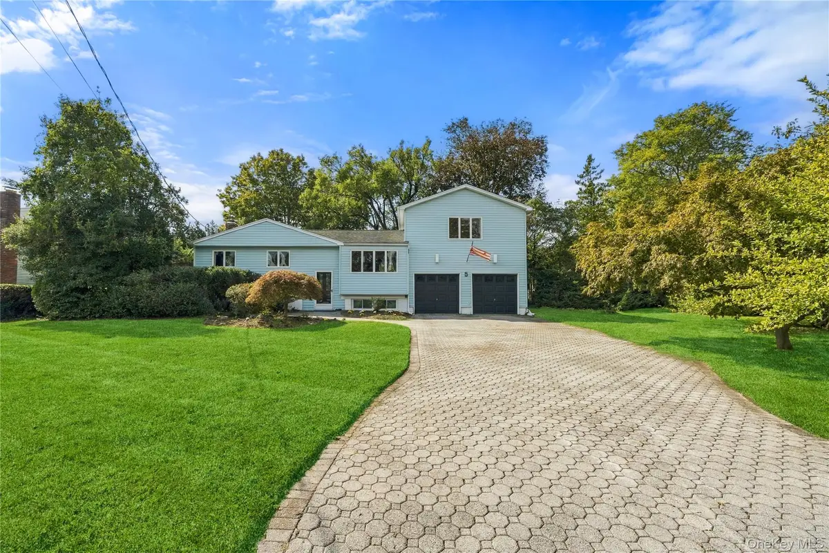 5 Lansing Lane, East Northport, NY 11731 - #1
