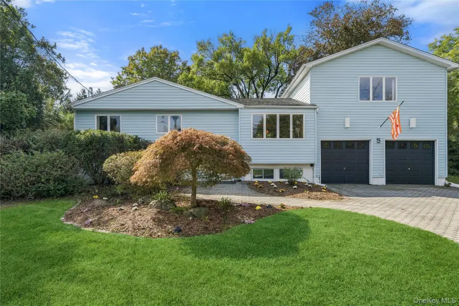 5 Lansing Lane, East Northport, NY 11731 - #2