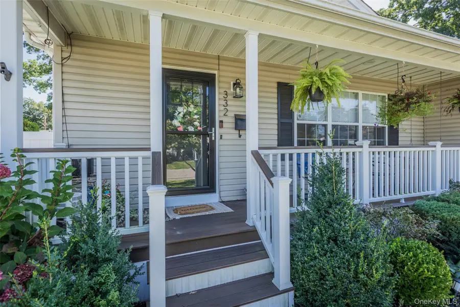 332 Myrtle Avenue, West Islip, NY 11795 - #3