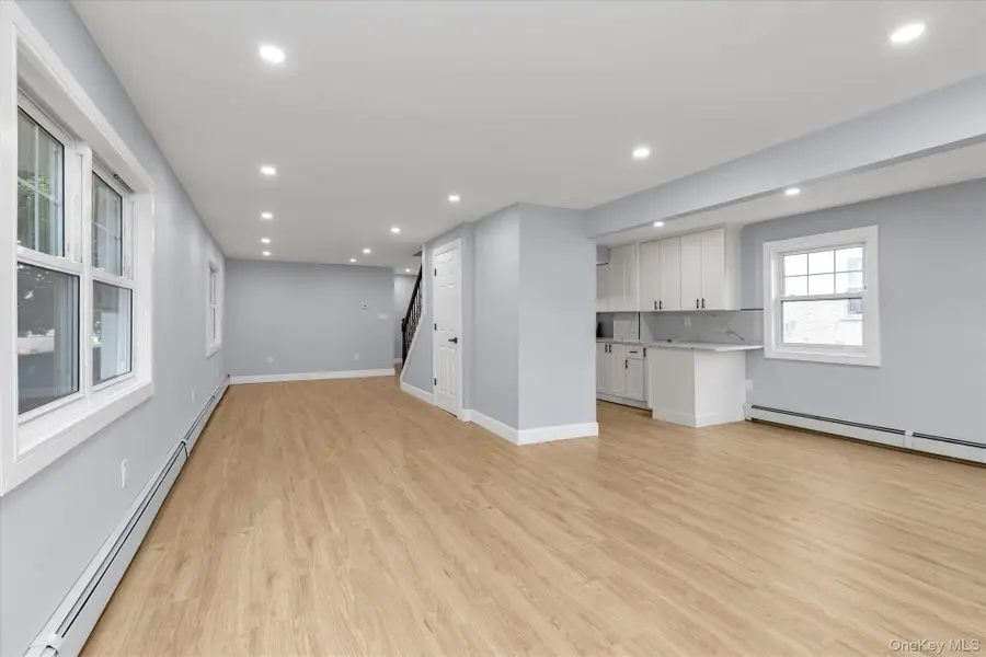 74 Davis St, East Rockaway, NY 11518 - #2