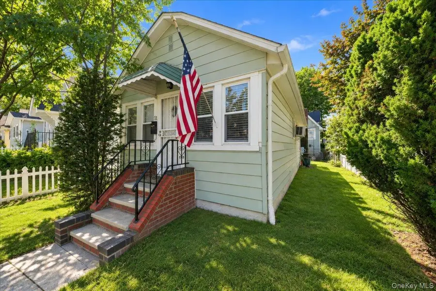 11 Oak Avenue #11, Bronx, NY 10465 - #2