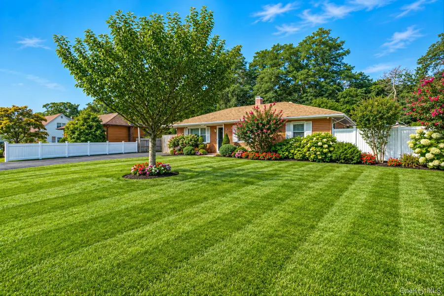 542 Agamemnon Avenue, Bellport, NY 11713 - #3