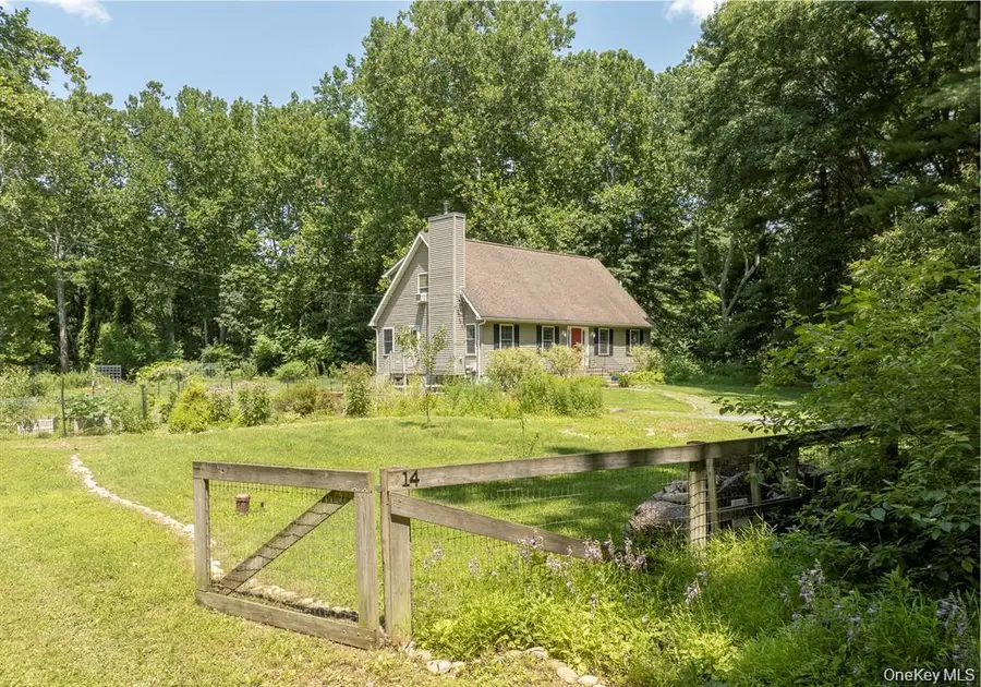 13-14 Creekside Place, Pleasant Valley, NY 12569 - #2